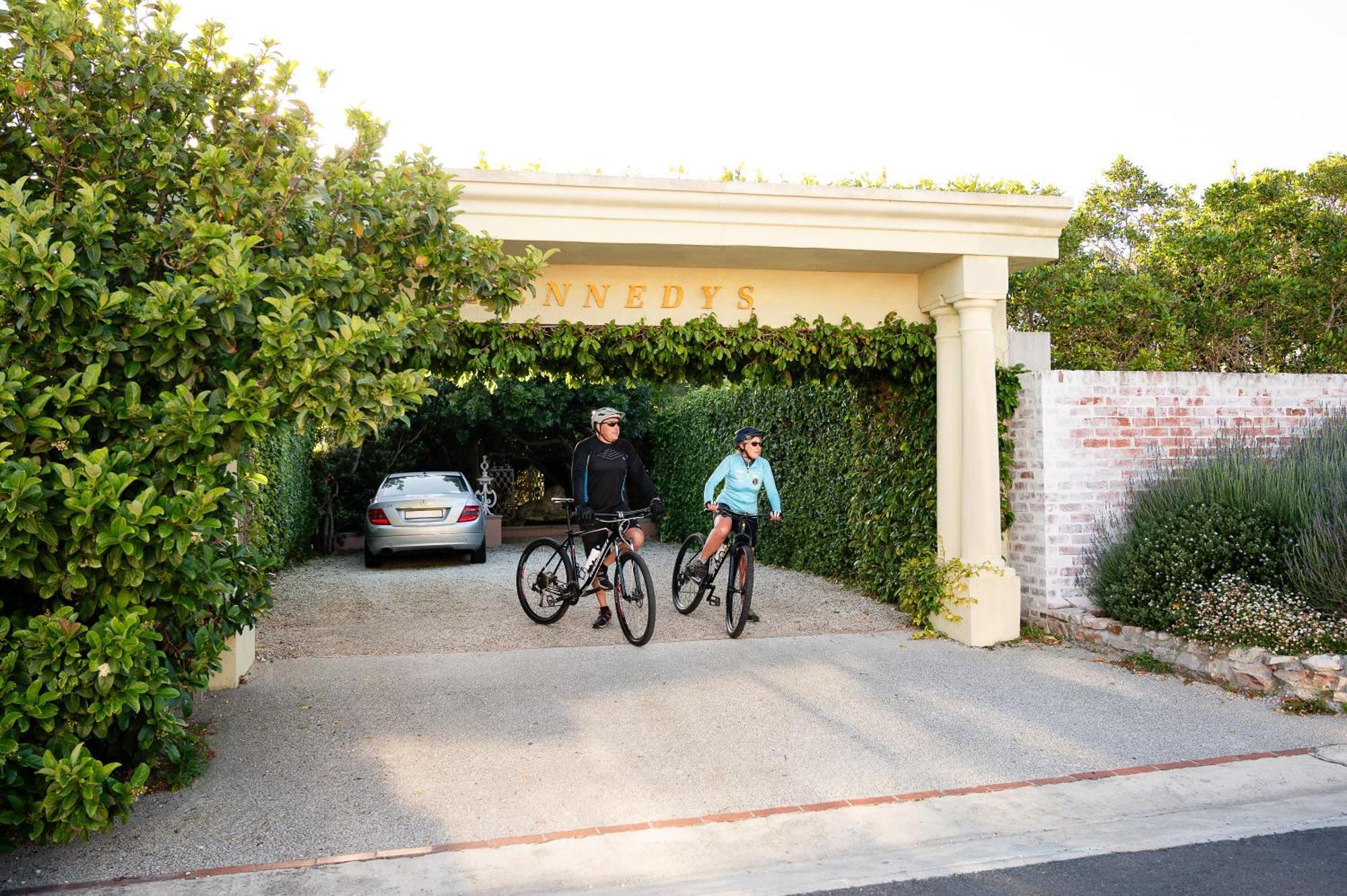 Kennedys Beach Villa Hermanus Buitenkant foto